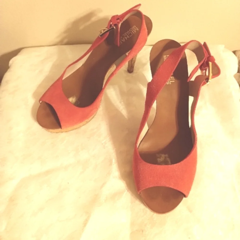 Michael Kors peach suede peep toe stilleto heels size 7.5